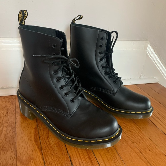 dr martens size 2.5